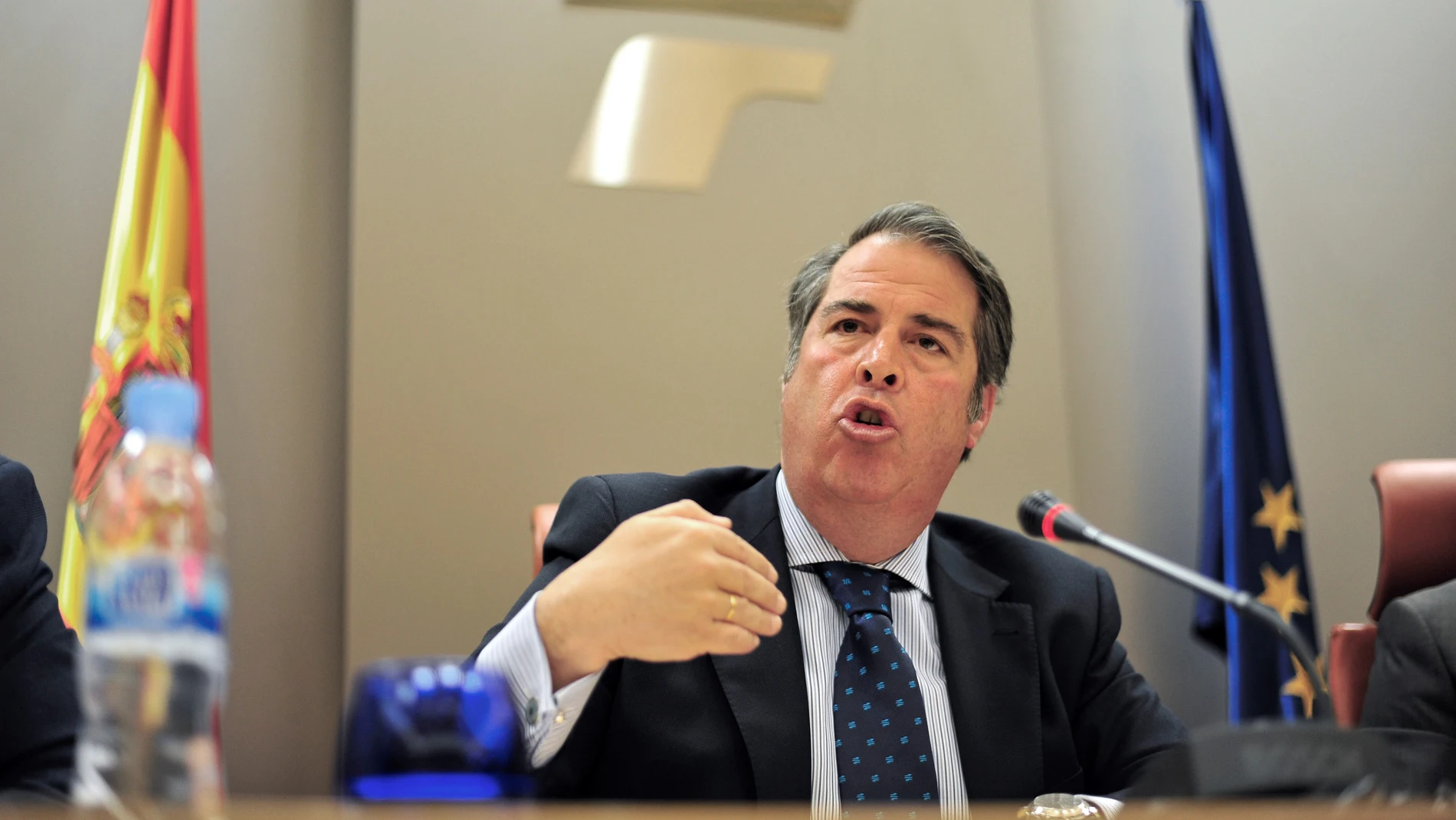 Gregorio Serrano en la entrega de las Medallas al Mérito de la Seguridad Vial Gregorio Serrano en la entrega de las Medallas al Mérito de la Seguridad Vial