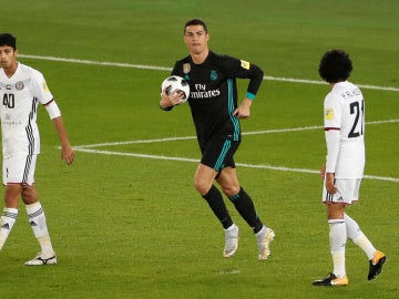 Cristiano Ronaldo tras anotar el 1-1 ante Al Jazira