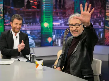 Pablo Motos desvela la sorprendente edad de José Sacristán Pablo Motos desvela la sorprendente edad de José Sacristán