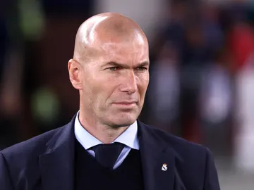 Zidane, durante el partido ante el Al-Jazira Zidane, durante el partido ante el Al-Jazira