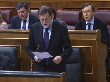 Rajoy considera que su gestión este año ha sido "muy razonable", sobre todo por haber reducido el desempleo