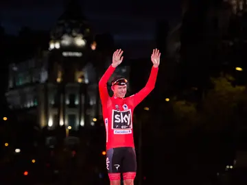 Chris Froome celebra su triunfo en la Vuelta Chris Froome celebra su triunfo en la Vuelta