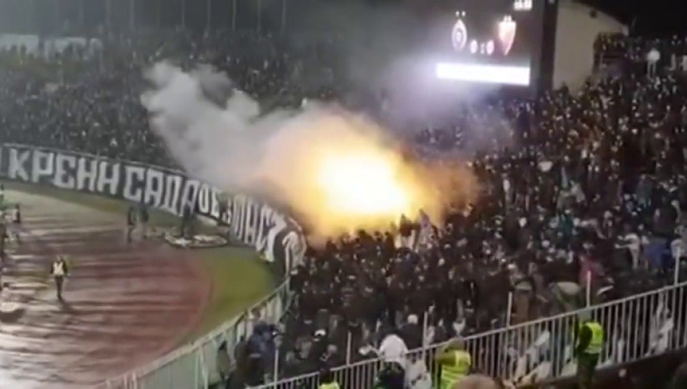 dddBatalla campal entre hinchas del Partizan  