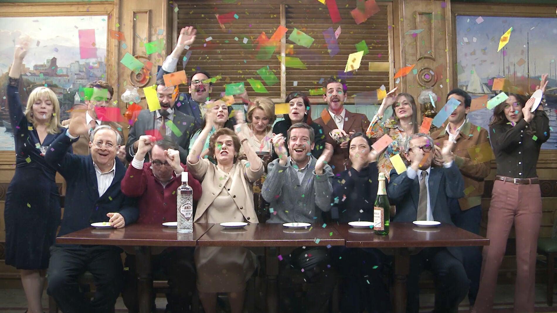 Los vecinos de 'Amar es para siempre' enloquecen comiendo las 12 uvas