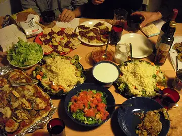 Variedad de platos y comidas en Navidad Variedad de platos y comidas en Navidad