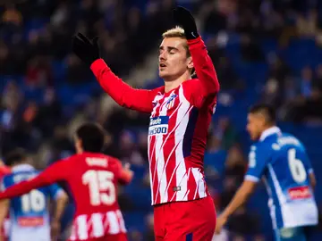 Antoine Griezmann lamenta una ocasión fallada con el Atlético Antoine Griezmann lamenta una ocasión fallada con el Atlético