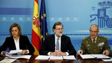 Rajoy felicita la Navidad a los militares españoles en el exterior y les dice que son 