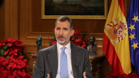 El Rey Felipe VI, durante su tradicional mensaje de Navidad desde el Palacio de La Zarzuela El Rey Felipe VI, durante su tradicional mensaje de Navidad desde el Palacio de La Zarzuela