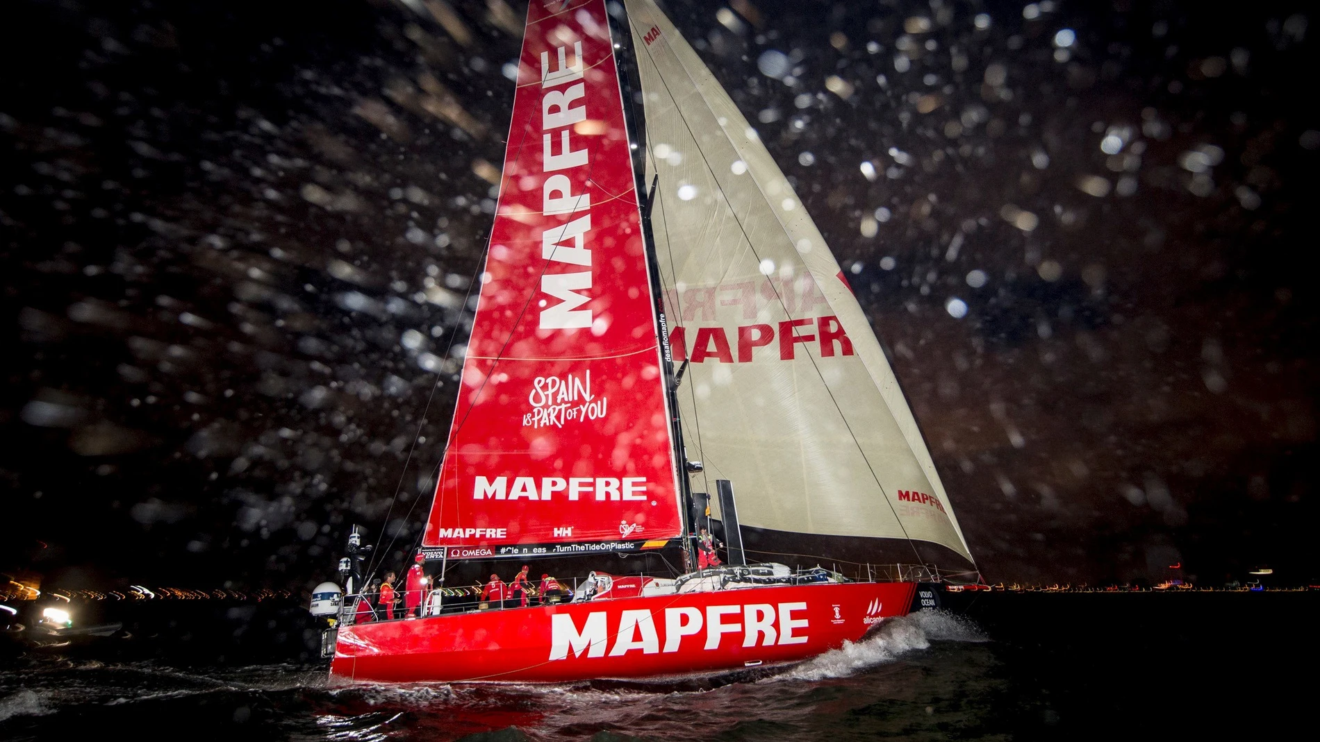 El 'MAPFRE', a su llegada a Melbourne El 'MAPFRE', a su llegada a Melbourne