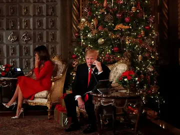 Donald Trump y su mujer reciben llamadas de niños Donald Trump y su mujer reciben llamadas de niños