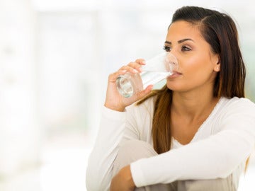 Ayunos a base de agua, una locura.