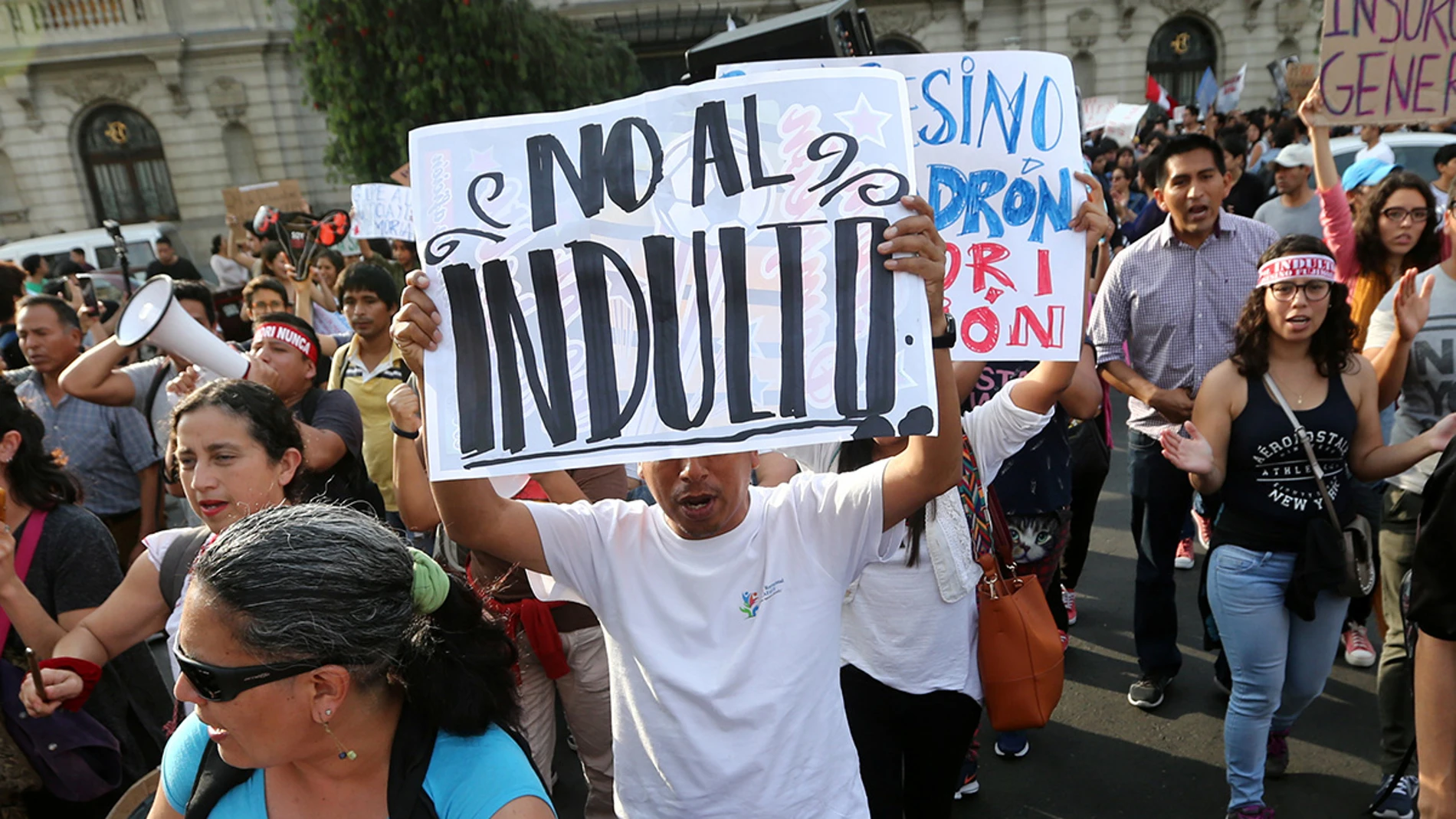 Imagen de las protestas en Lima por el indulto a Fujimori Imagen de las protestas en Lima por el indulto a Fujimori