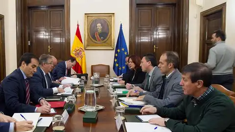 Reunión de Interior con los sindicatos policiales Reunión de Interior con los sindicatos policiales