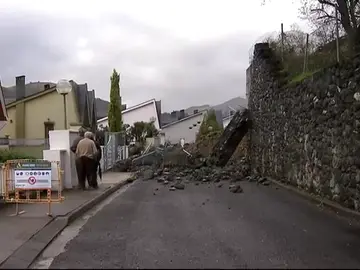 Herida leve una mujer en Álava por un corrimiento de tierras Herida leve una mujer en Álava por un corrimiento de tierras