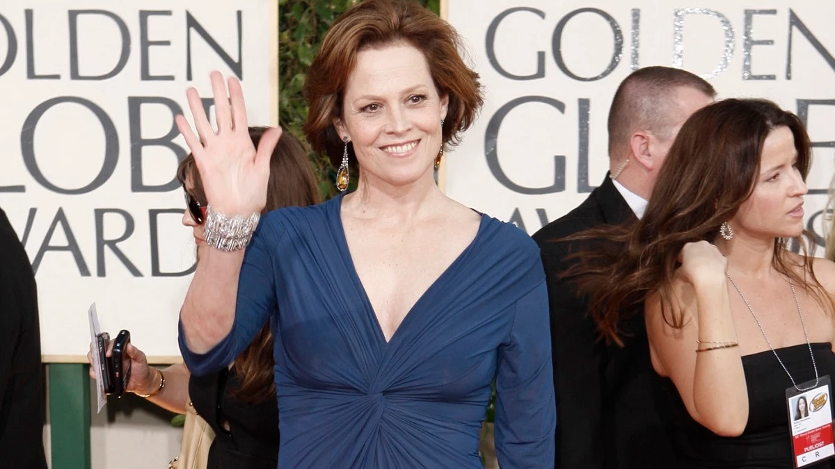 Sigourney Weaver en los Globos de Oro