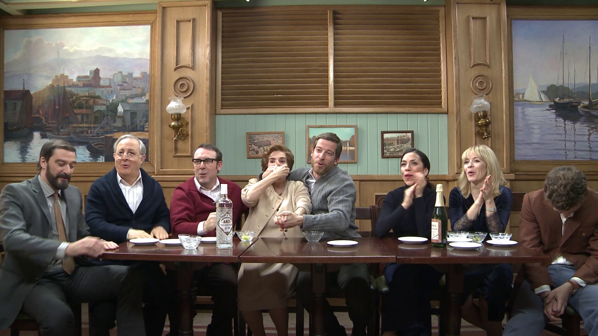 Los protagonistas de 'Amar es para siempre' se enfrentan al imposible y divertido test de Navidad