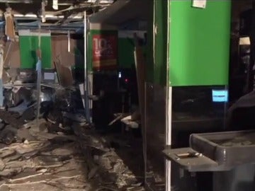 Putin asegura que la explosión que dejó 13 heridos en un supermercado en San Petersburgo fue un "atentado terrorista" Putin asegura que la explosión que dejó 13 heridos en un supermercado en San Petersburgo fue un "atentado terrorista"