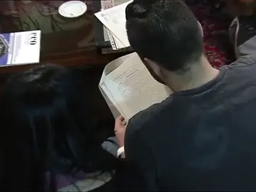 Los padres de una niña coruñesa con una enfermedad rara piden que se les reconozca la retribución por su reducción de jornada Los padres de una niña coruñesa con una enfermedad rara piden que se les reconozca la retribución por su reducción de jornada