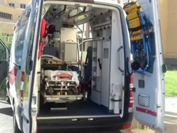 Imagen de archivo de una ambulancia Imagen de archivo de una ambulancia