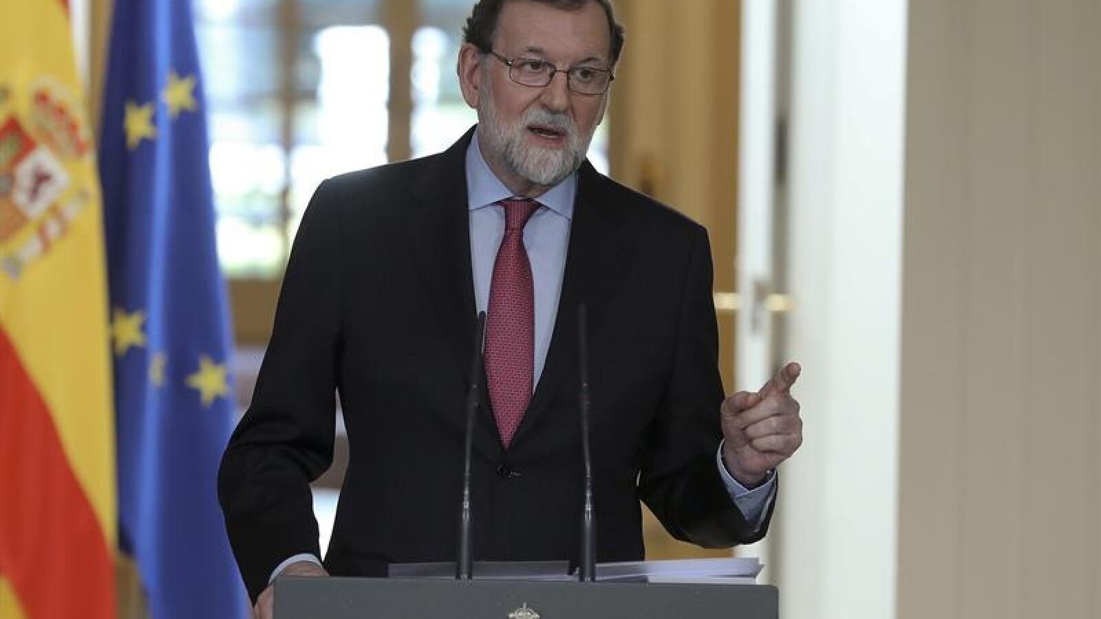 Rajoy convoca la sesión constitutiva del Parlament para el próximo 17 de enero