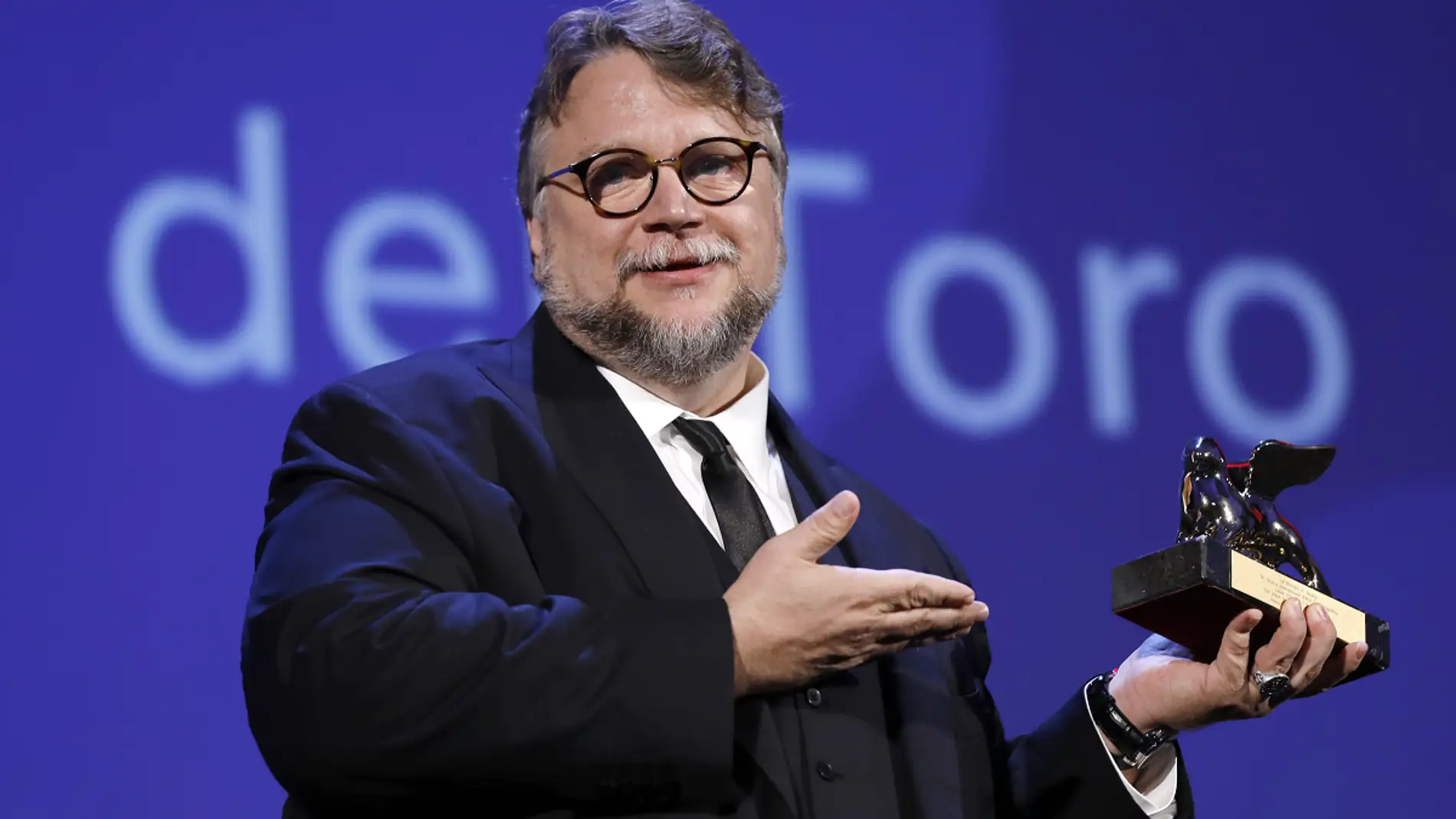 Guillermo del Toro se lleva el León de Oro en la 74º edición del festival de Venecia