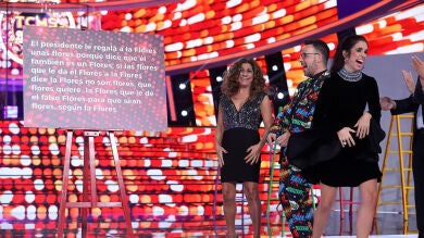 Lolita y su hija Elena Furiase se atreven con los trabalenguas en el 'Concierto de Año Nuevo' de 'Tu cara me suena'