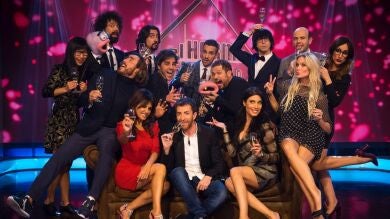 Los colaboradores de 'El Hormiguero 3.0' celebran el año nuevo con su posado más navideño