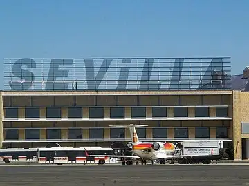 Imagen del Aeropuerto de San Pablo en Sevilla Imagen del Aeropuerto de San Pablo en Sevilla