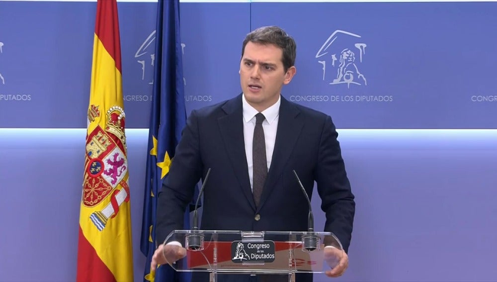 Rivera: "No es legítimo que gobierne Cataluña quien no cumple las leyes"