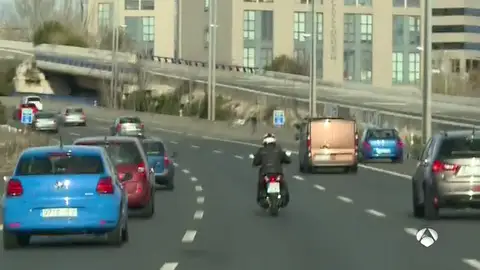 PEATONES TRAFICO - NUEVA PEATONES TRAFICO - NUEVA