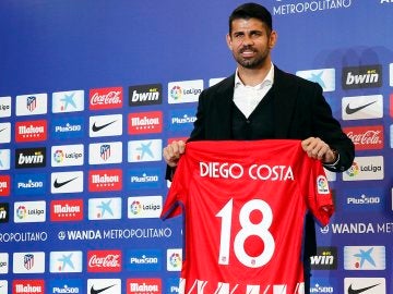 Diego Costa, con la camiseta del Atlético