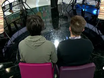 Los dos jóvenes que auxiliaron a la joven que denunció un intento de secuestro el pasado Día de Navidad en Boiro Los dos jóvenes que auxiliaron a la joven que denunció un intento de secuestro el pasado Día de Navidad en Boiro