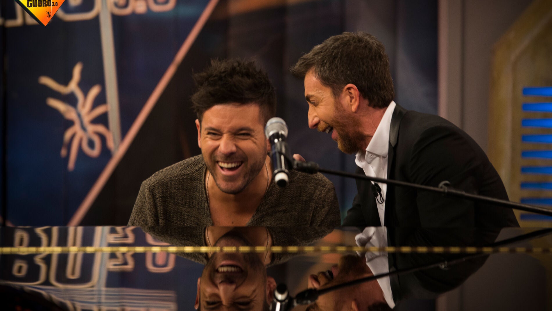 Pablo L&oacute;pez sorprende con sus perfectas imitaciones tocando el piano