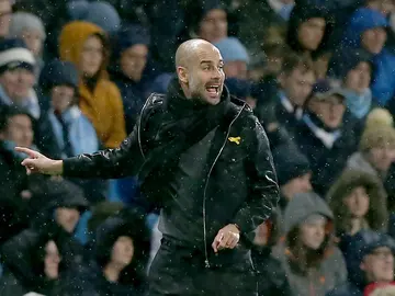 Pep Guardiola durante un partido de la Premier Pep Guardiola durante un partido de la Premier