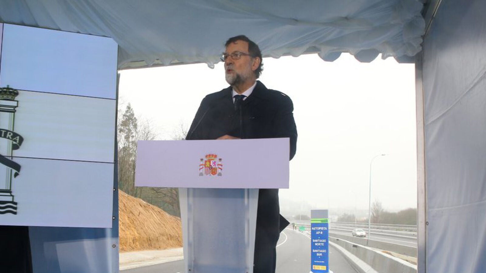 Rajoy considera los datos de paro de 2017 son un estímulo para seguir avanzando