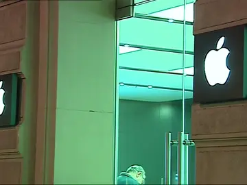 Explota la batería de un Iphone en el taller de la tienda Apple de Valencia Explota la batería de un Iphone en el taller de la tienda Apple de Valencia