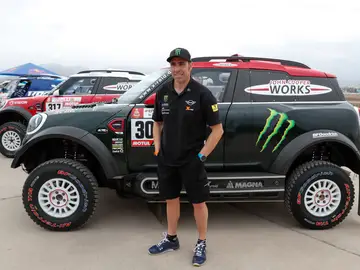 Nani Roma recibe el alta tras abandonar el Dakar Nani Roma recibe el alta tras abandonar el Dakar