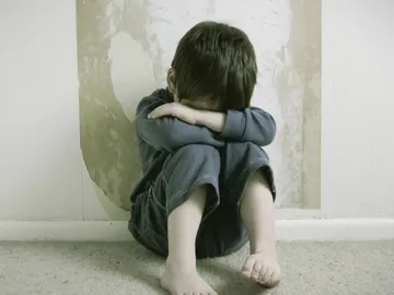 Niño triste Niño triste