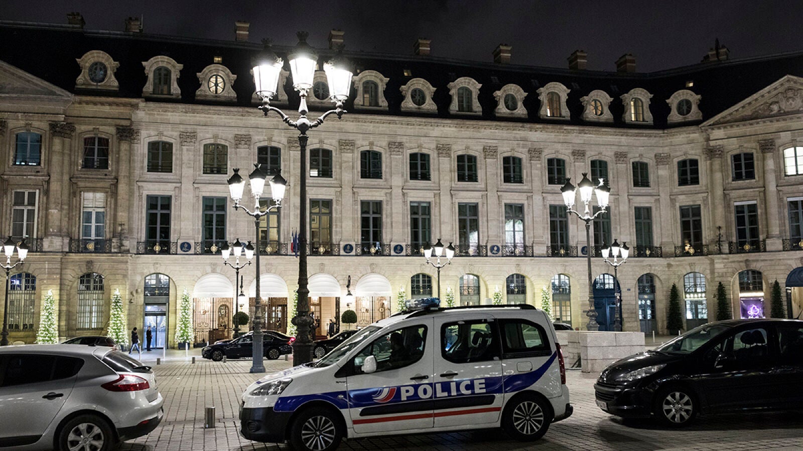 La Policía francesa recupera todas las joyas que una banda de ladrones robó en el Hotel Ritz de París