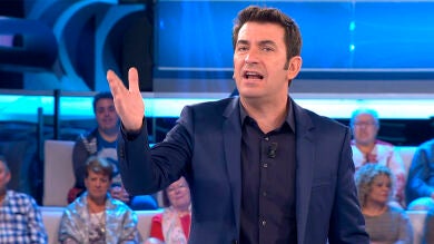 La animada batería de chistes malos de Arturo Valls y una concursante
