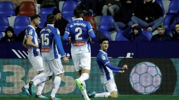 Gerard Moreno celebra su gol ante el Levante