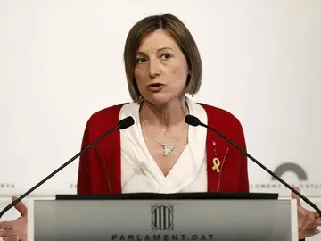 La presidenta del Parlament, Carme Forcadell, durante la rueda de prensa La presidenta del Parlament, Carme Forcadell, durante la rueda de prensa