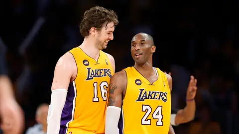 Pau Gasol y Kobe Bryant, durante un partido con los Lakers Pau Gasol y Kobe Bryant, durante un partido con los Lakers