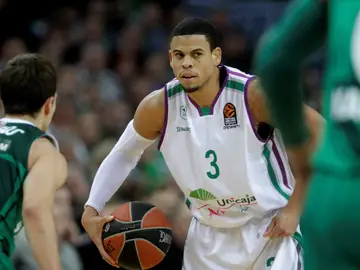 Ray McCallum, en acción ante el Zalgiris Ray McCallum, en acción ante el Zalgiris