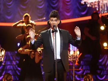 Fran Dieli sube la temperatura con ‘Earned it’ como The Weeknd Fran Dieli sube la temperatura con ‘Earned it’ como The Weeknd