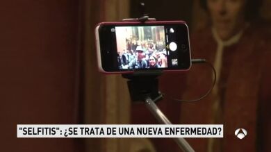 'Selfitis', la acción cada vez más extendida de hacerse un 'selfi' a cualquier hora y en cualquier lugar