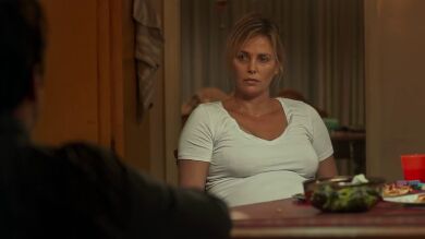 Primer tráiler de 'Tully': Charlize Theron explora la maternidad en el regreso de los autores de 'Juno'