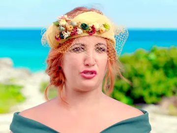 La reacción de una amiga de la novia: "Lo veo el típico chulo de playa" La reacción de una amiga de la novia: "Lo veo el típico chulo de playa"