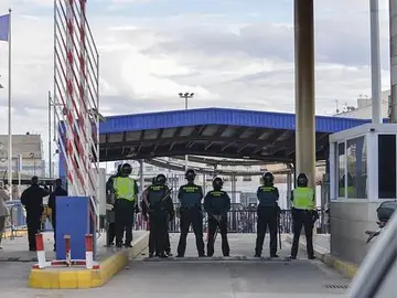 Imagen de archivo del paso fronterizo de Beni-Enzar, en Melilla Imagen de archivo del paso fronterizo de Beni-Enzar, en Melilla