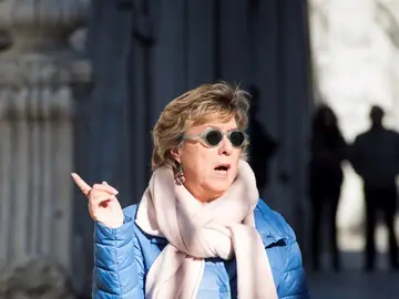 Pilar Barreiro ante las puertas del Tribunal Supremo Pilar Barreiro ante las puertas del Tribunal Supremo